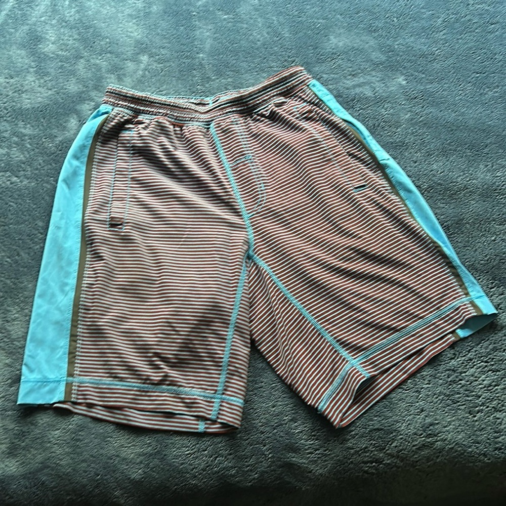 Lululemon Men’s Blue Shorts Medium